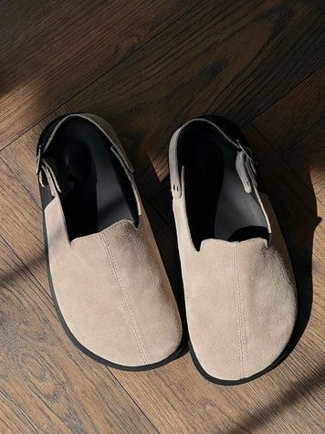 Anatomical clogs, gray
